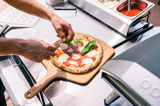 Ooni Bambus Pizzabrett und Pizzaschieber 35 cm